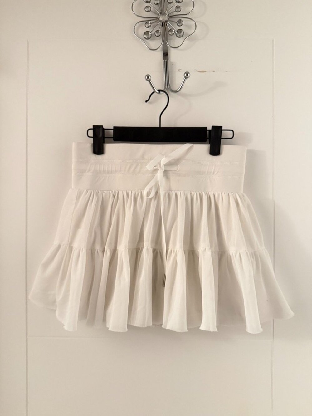 White twirl tennis skirt not branded